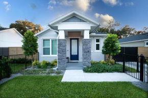 Newly Constructed Modern Pet Friendly Zen Home with Private Home Theater & Hot Tub! home